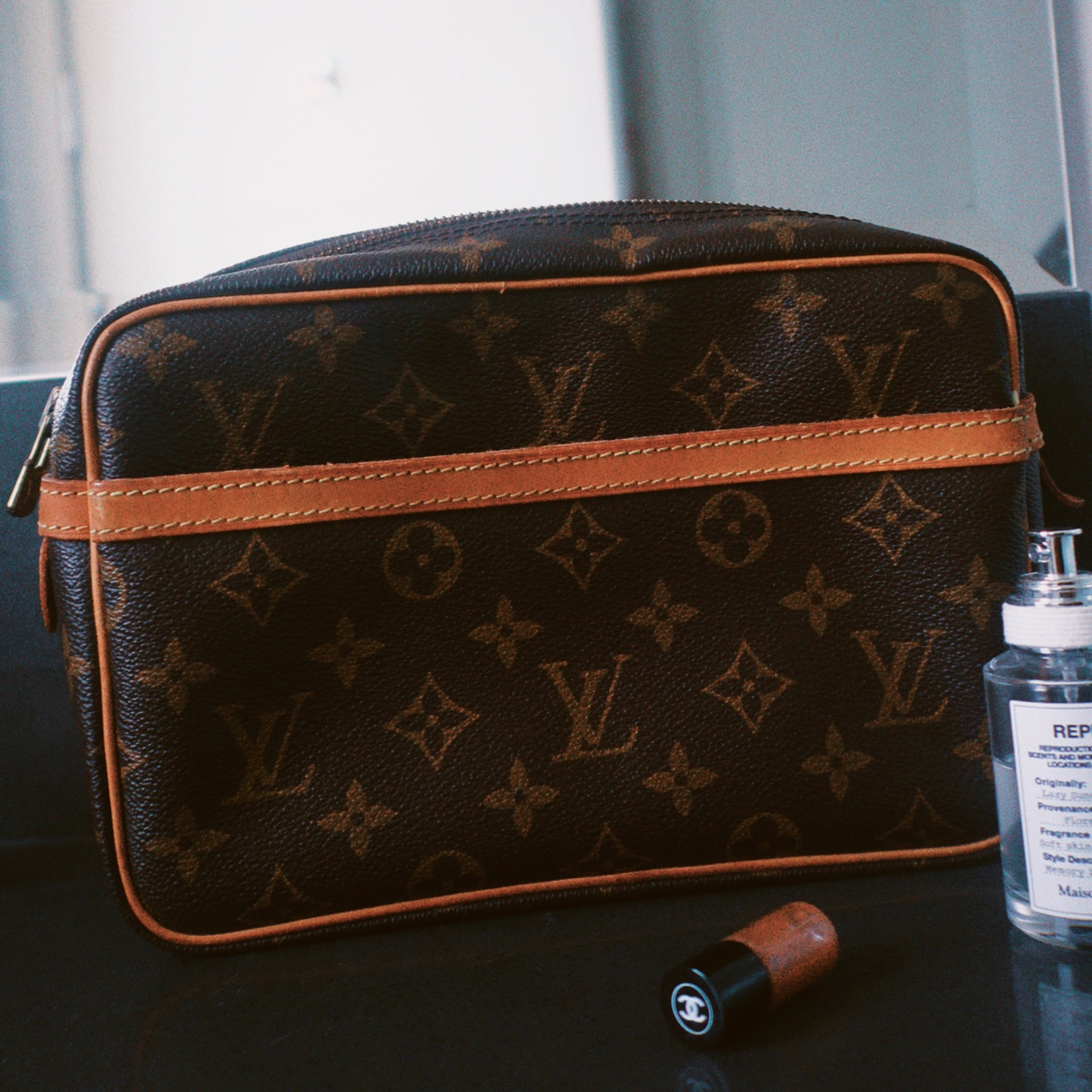 Louis Vuitton Compiegne 23 Clutch/Crossbody Bag 💼