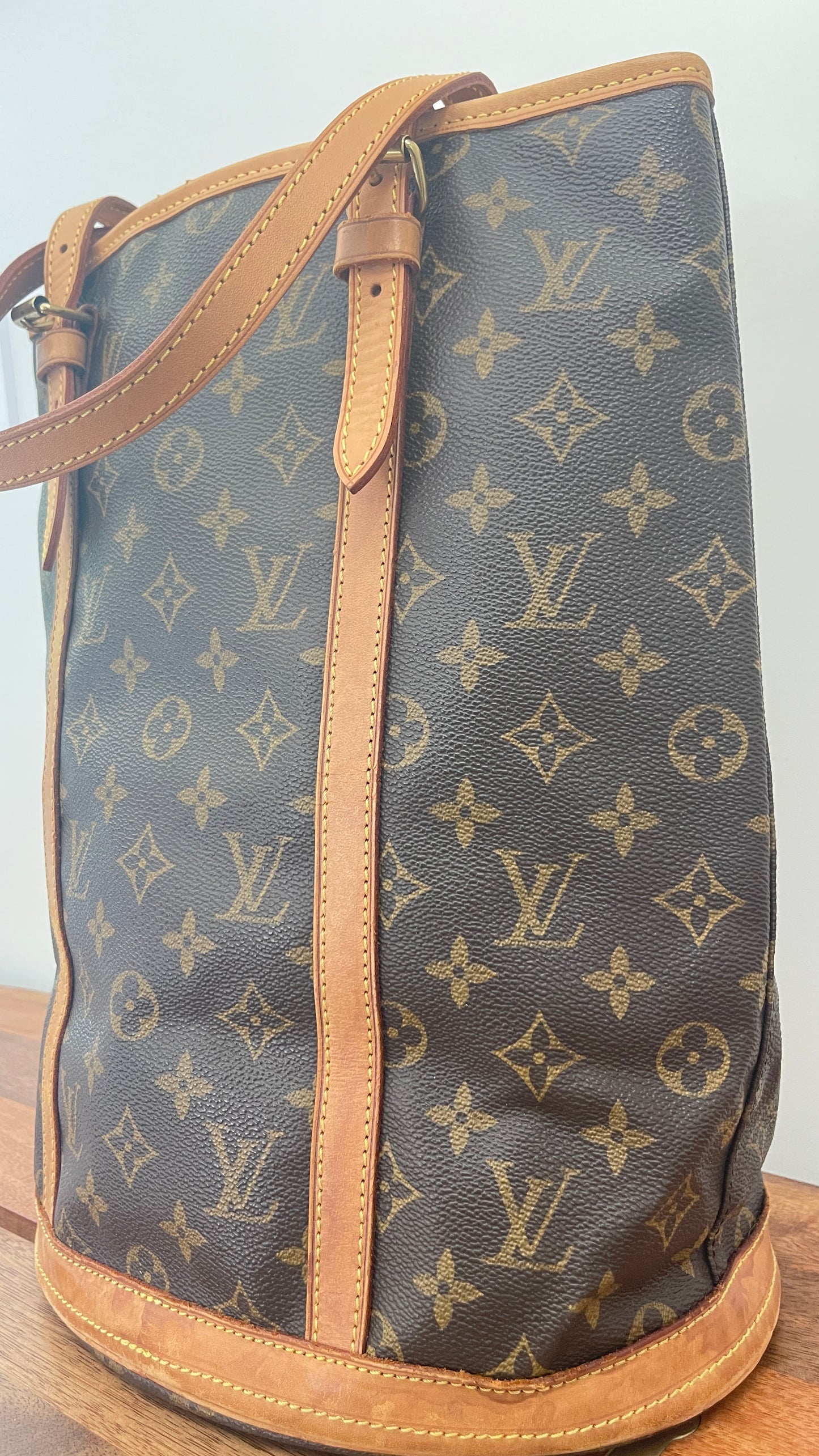 Louis Vuitton Bucket Bag GM